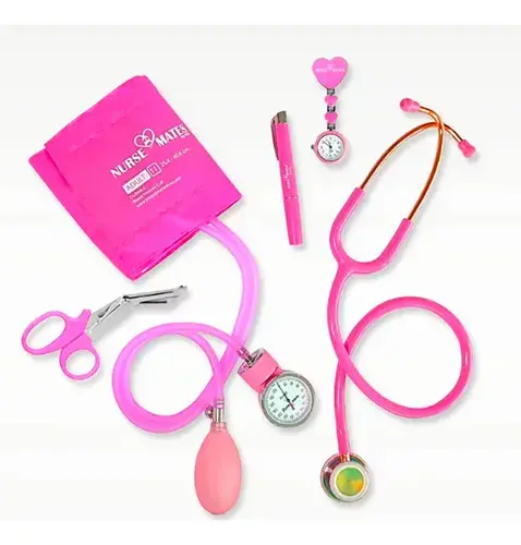 [KI-NM900-PNK] KIT TENSIÓMETRO + ESTETOSCOPIO CLINICO DUAL - _NURSE MATES_ (Rosado).webp
